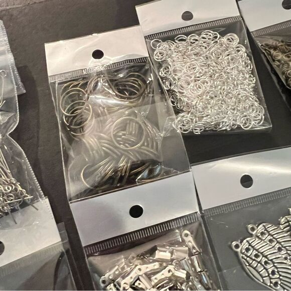 Over 10 Bundles of Assorted Jewelry Making Supplies - Picture 3 of 10